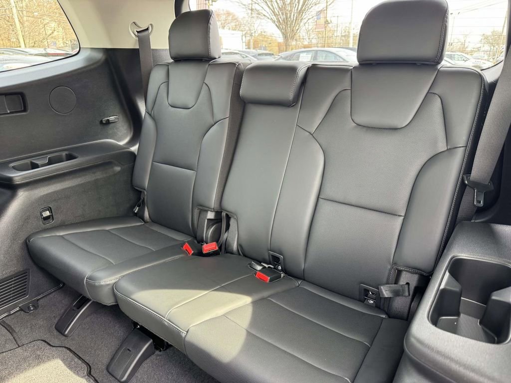 Used 2025 Kia Telluride S image 11