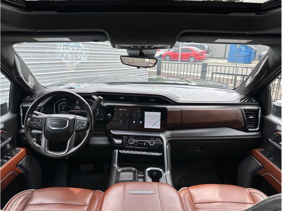 Used 2024 GMC Sierra 2500 Denali Ultimate w/ Max Trailering Package image 15