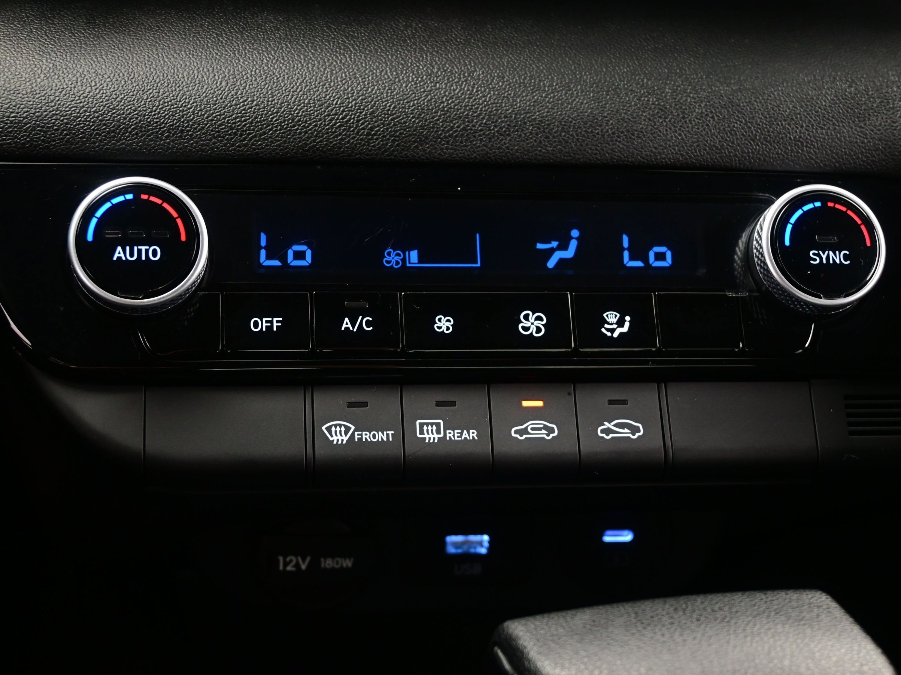 Certified 2025 Hyundai Elantra Blue image 19