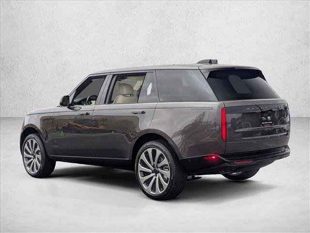 New 2026 Land Rover Range Rover Long Wheelbase SE image 9