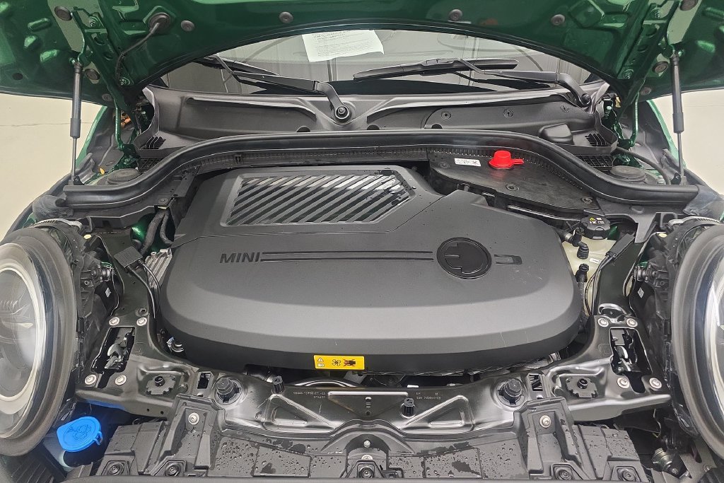 Certified 2024 MINI Cooper SE FWD image 28