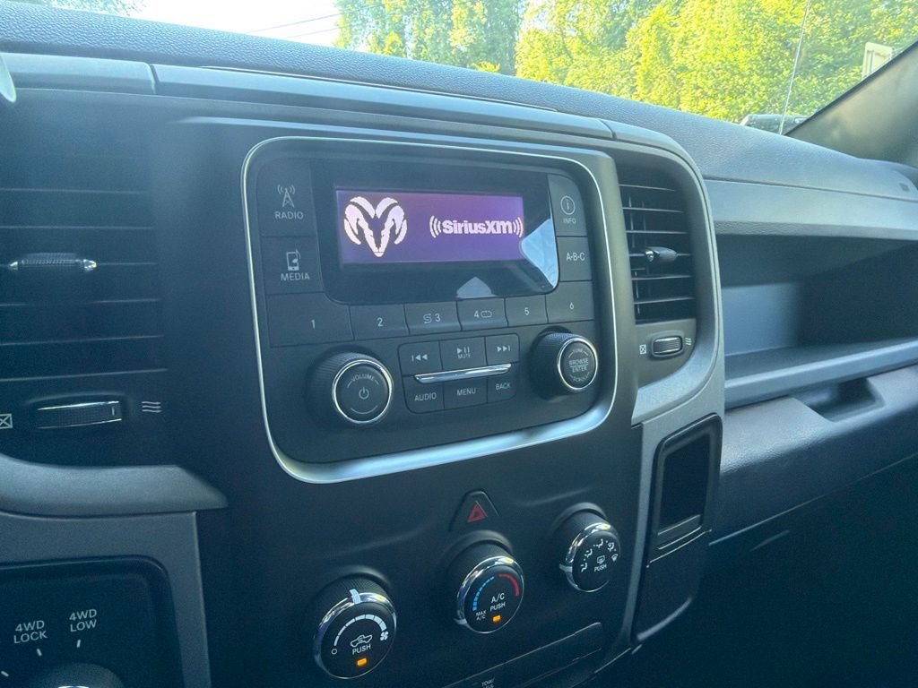 Used 2018 RAM 1500 Express AWD/4WD image 10