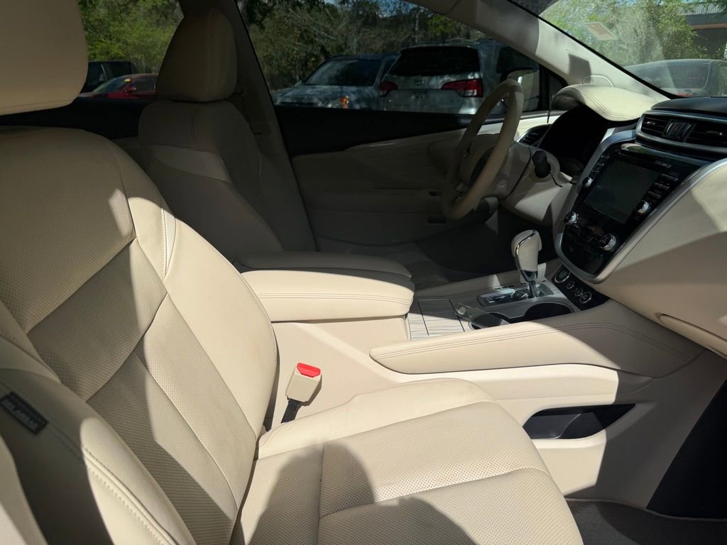 Used 2017 Nissan Murano Platinum image 9