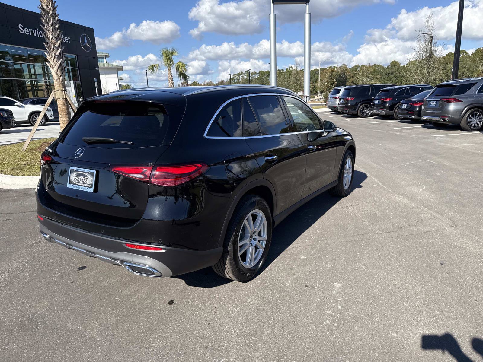 Used 2025 Mercedes-Benz GLC 300 image 3