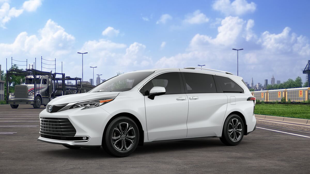 New 2025 Toyota Sienna Platinum image 2