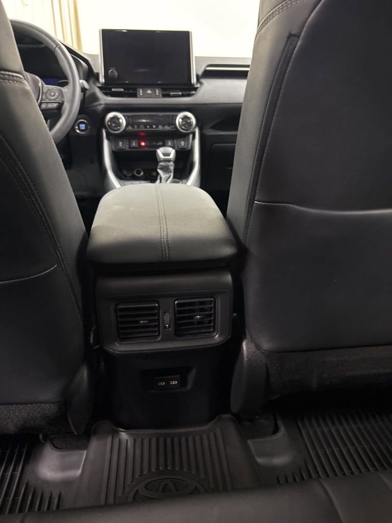 Used 2023 Toyota RAV4 XLE Premium AWD/4WD image 19