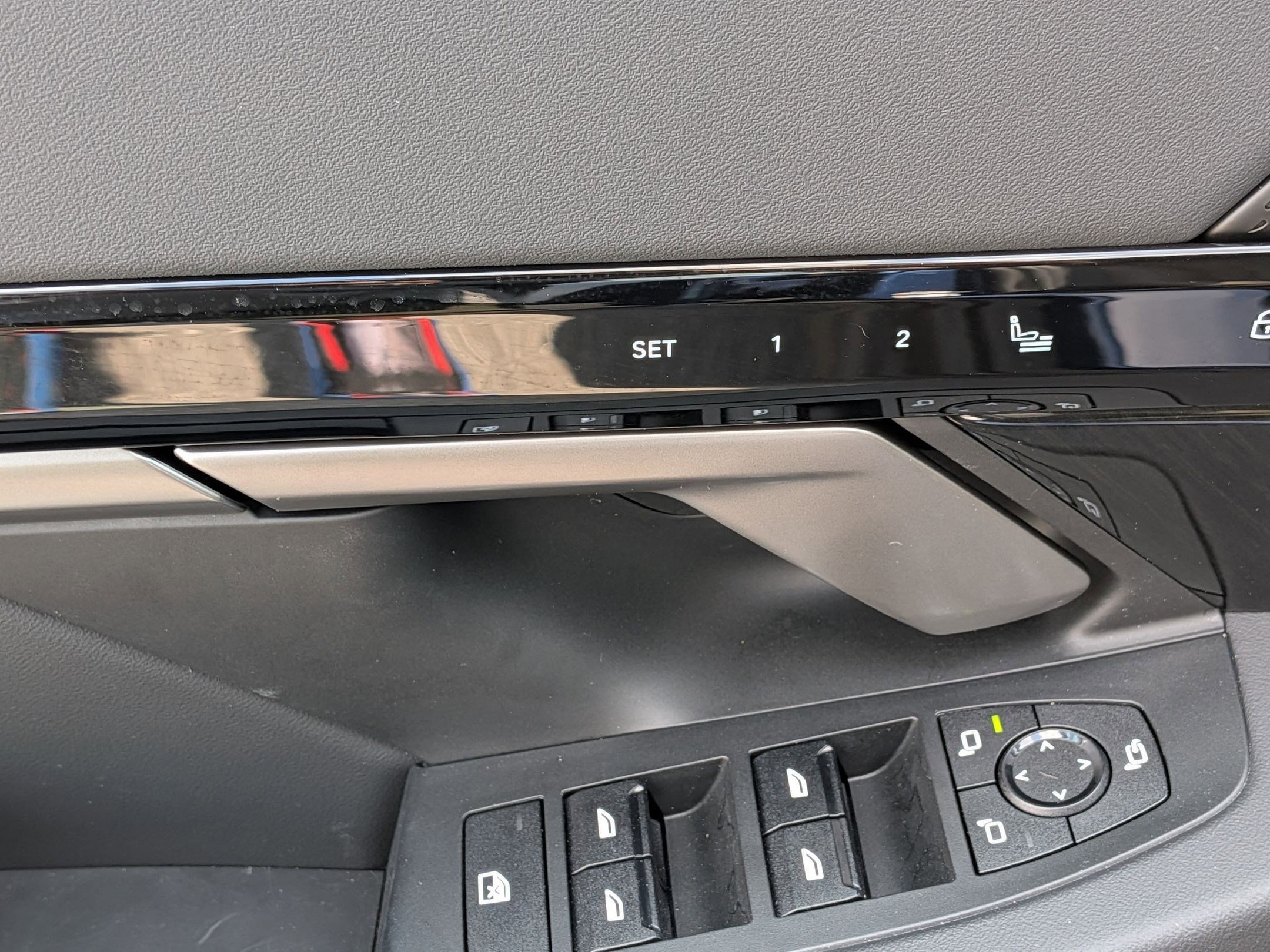 Used 2025 BMW 530i RWD image 12