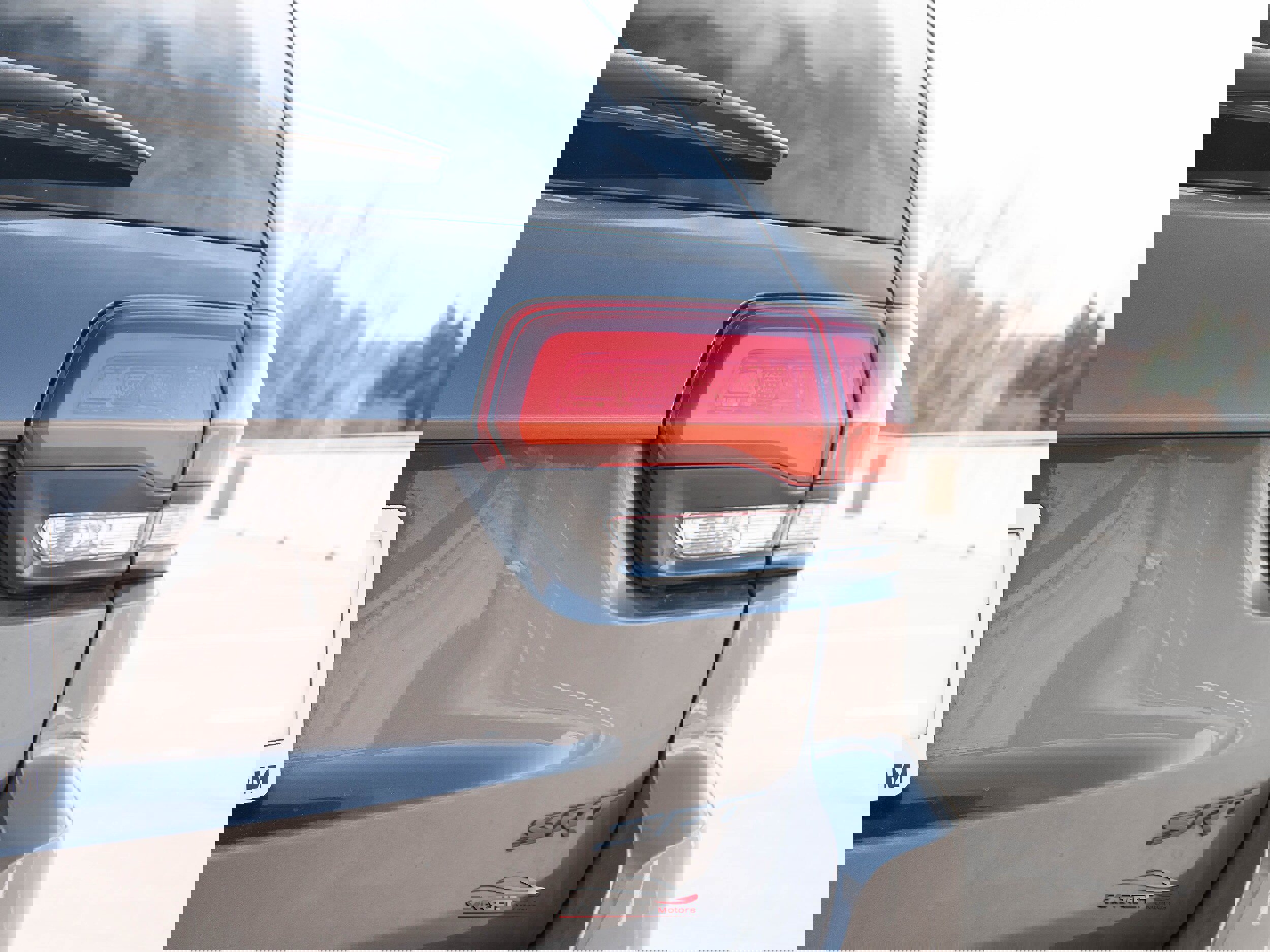 Used 2016 Jeep Grand Cherokee SRT image 46