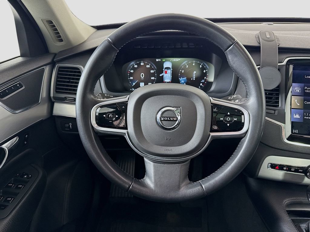Used 2016 Volvo XC90 T5 Momentum image 11