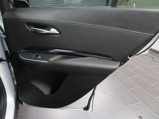 Used 2022 Cadillac XT4 Luxury w/ Cold Weather Package image 13