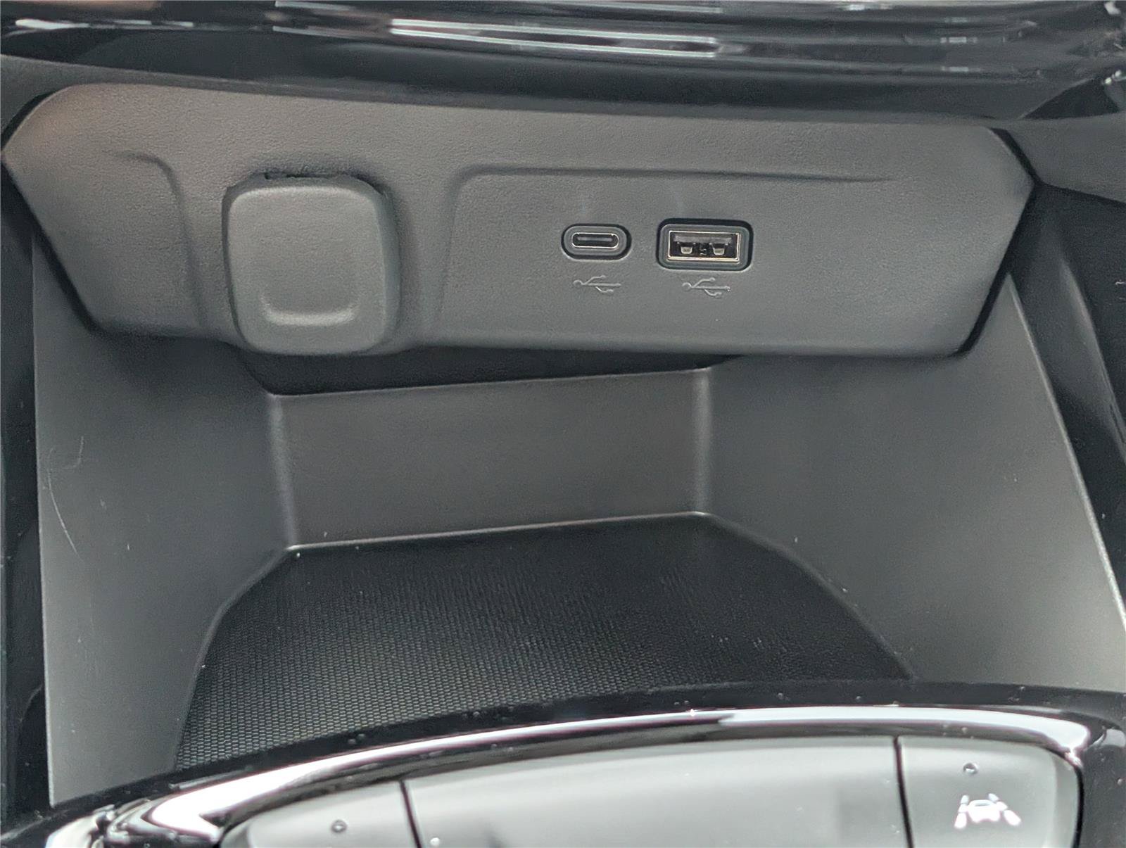 New 2026 Chevrolet Trax LT FWD image 21