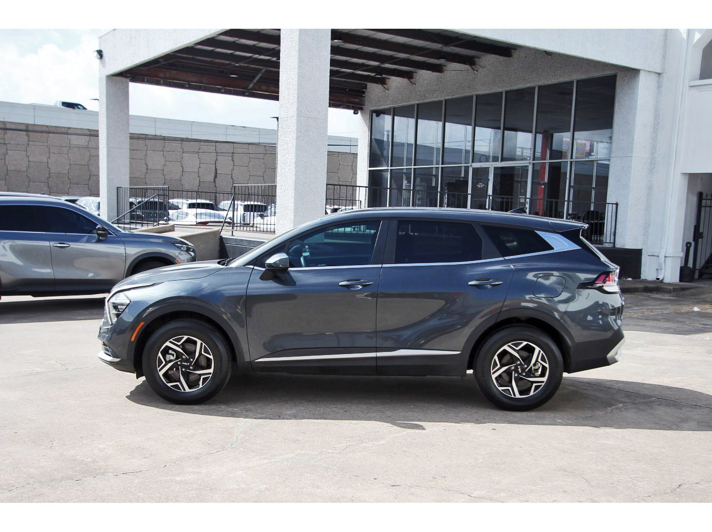 Certified 2023 Kia Sportage LX AWD/4WD image 4