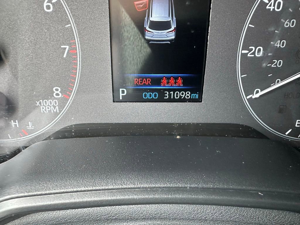 Used 2024 Toyota Corolla Cross L image 10