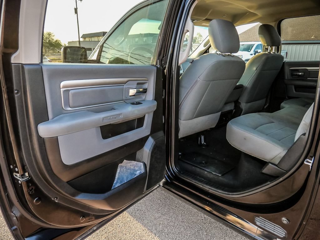 Used 2019 RAM 1500 Classic SLT RWD image 21