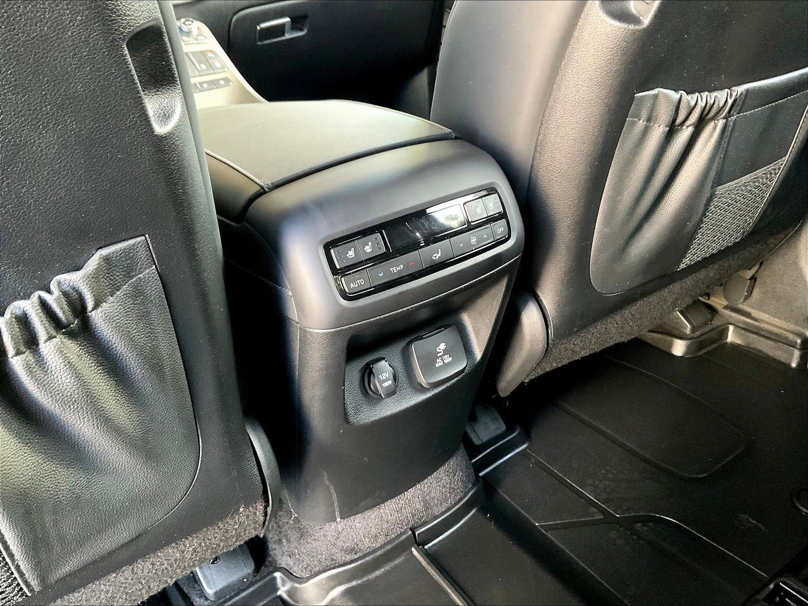 Used 2022 Hyundai Palisade Calligraphy w/ Winter Package FWD image 10