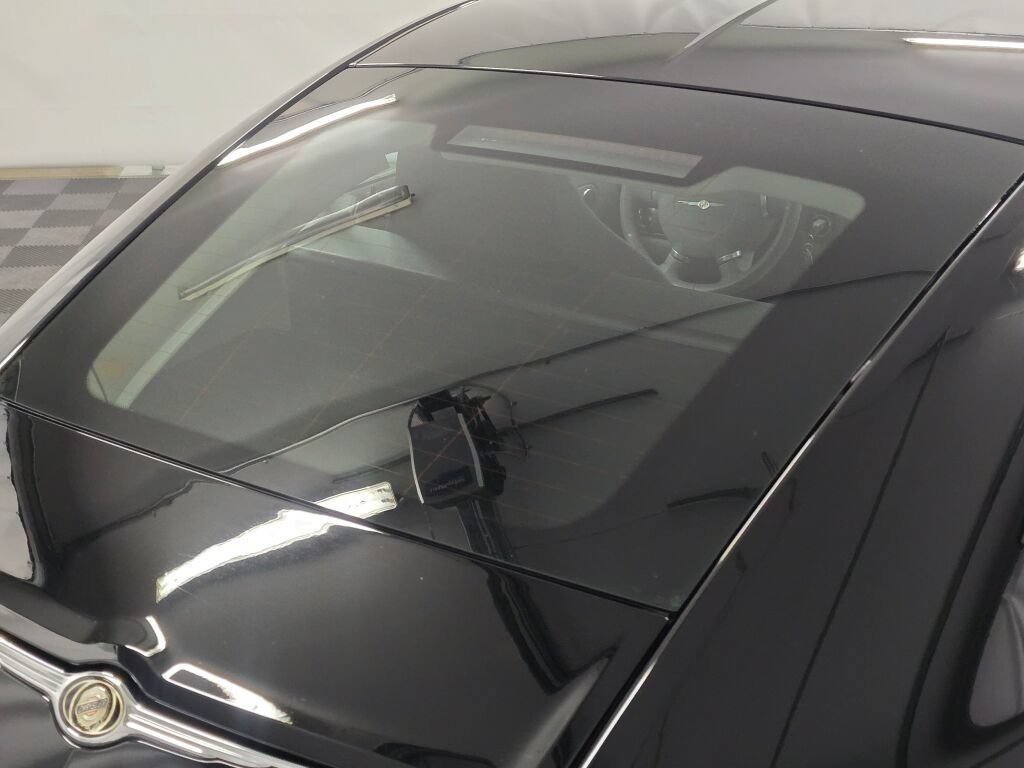 Used 2006 Chrysler Crossfire Limited RWD image 34