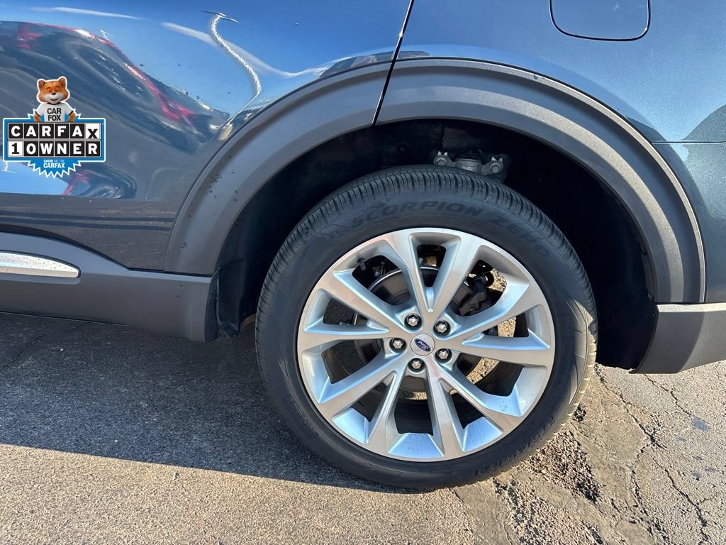 Used 2023 Ford Explorer Platinum w/ Technology Package AWD/4WD image 10