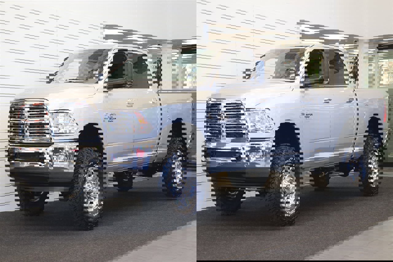 Used 2012 RAM 3500 Big Horn AWD/4WD image 1