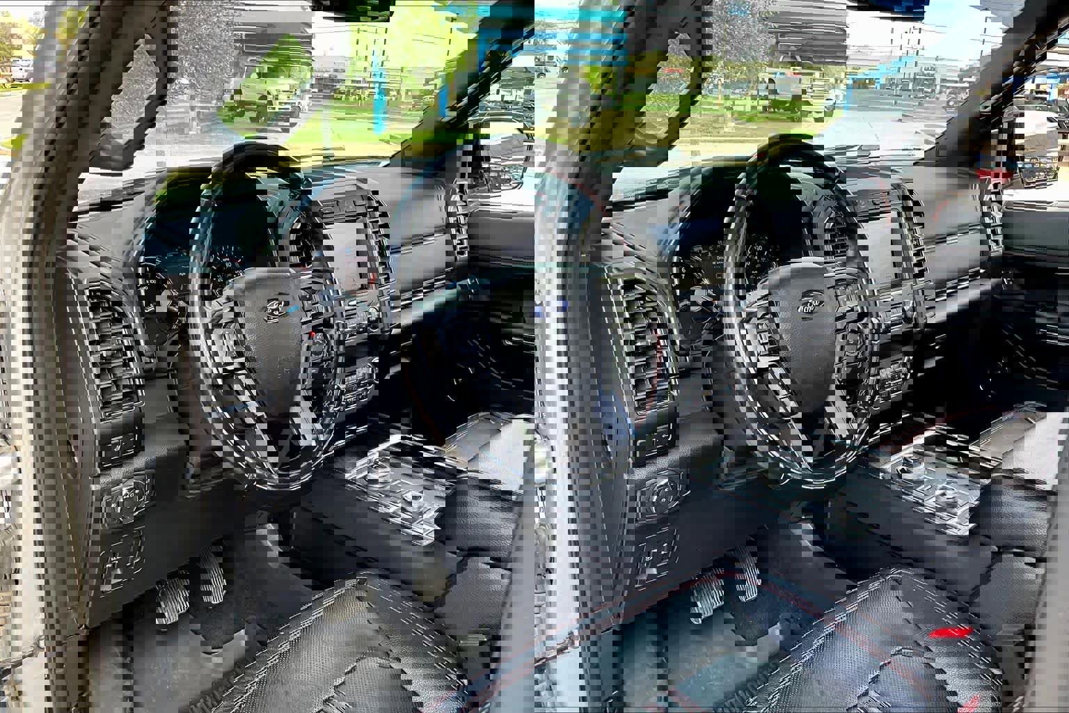 Used 2019 Ford Expedition Limited w/ Equipment Group 303A image 18