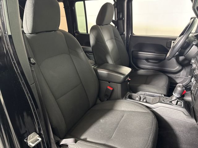 Used 2023 Jeep Wrangler Unlimited w/ Cold Weather Group image 11