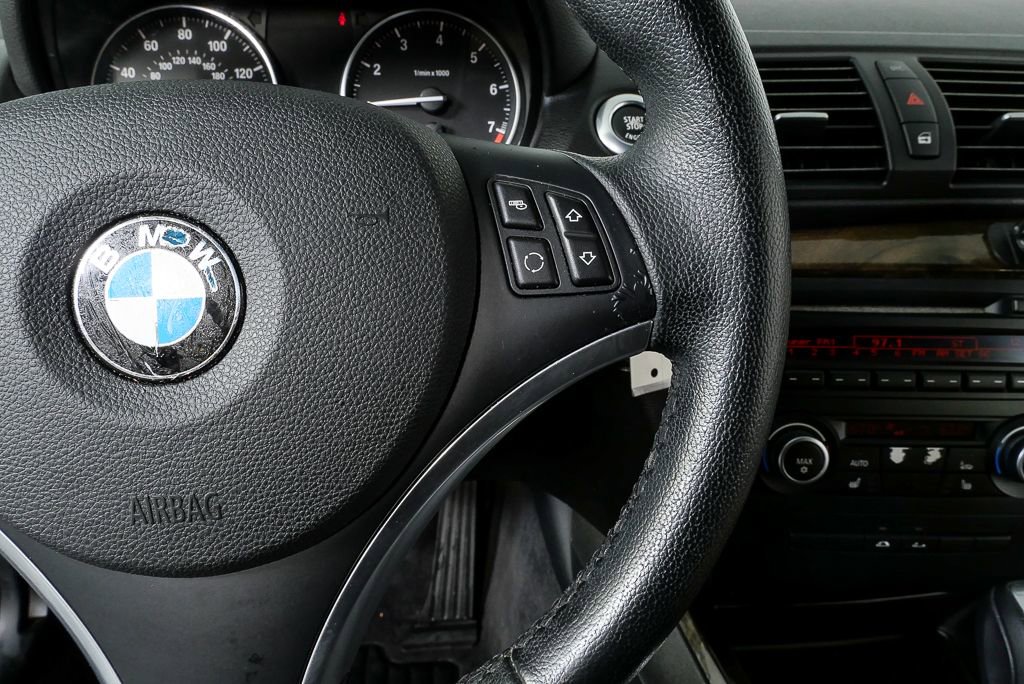 Used 2011 BMW 128i Convertible image 10