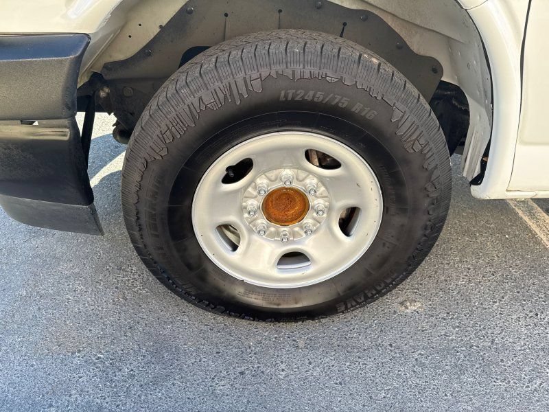 Used 2024 Chevrolet Express 3500 LS RWD image 10