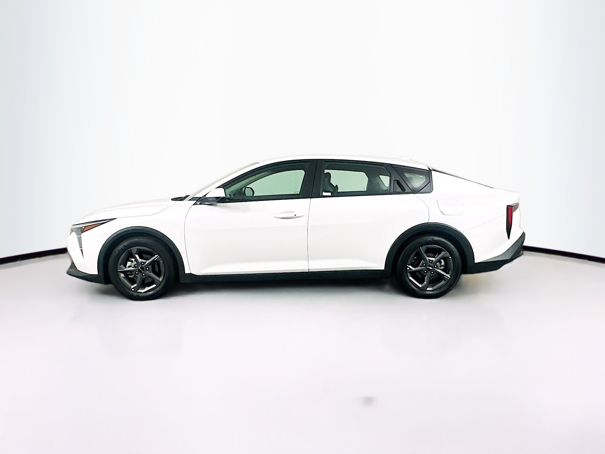 Used 2025 Kia K4 FWD image 4