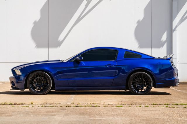 Used 2014 Ford Mustang GT Premium w/ Comfort Package RWD image 50