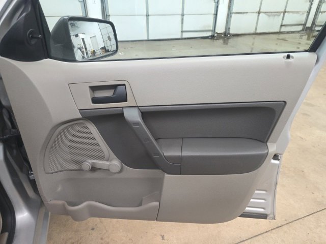 Used 2009 Ford Focus S image 4