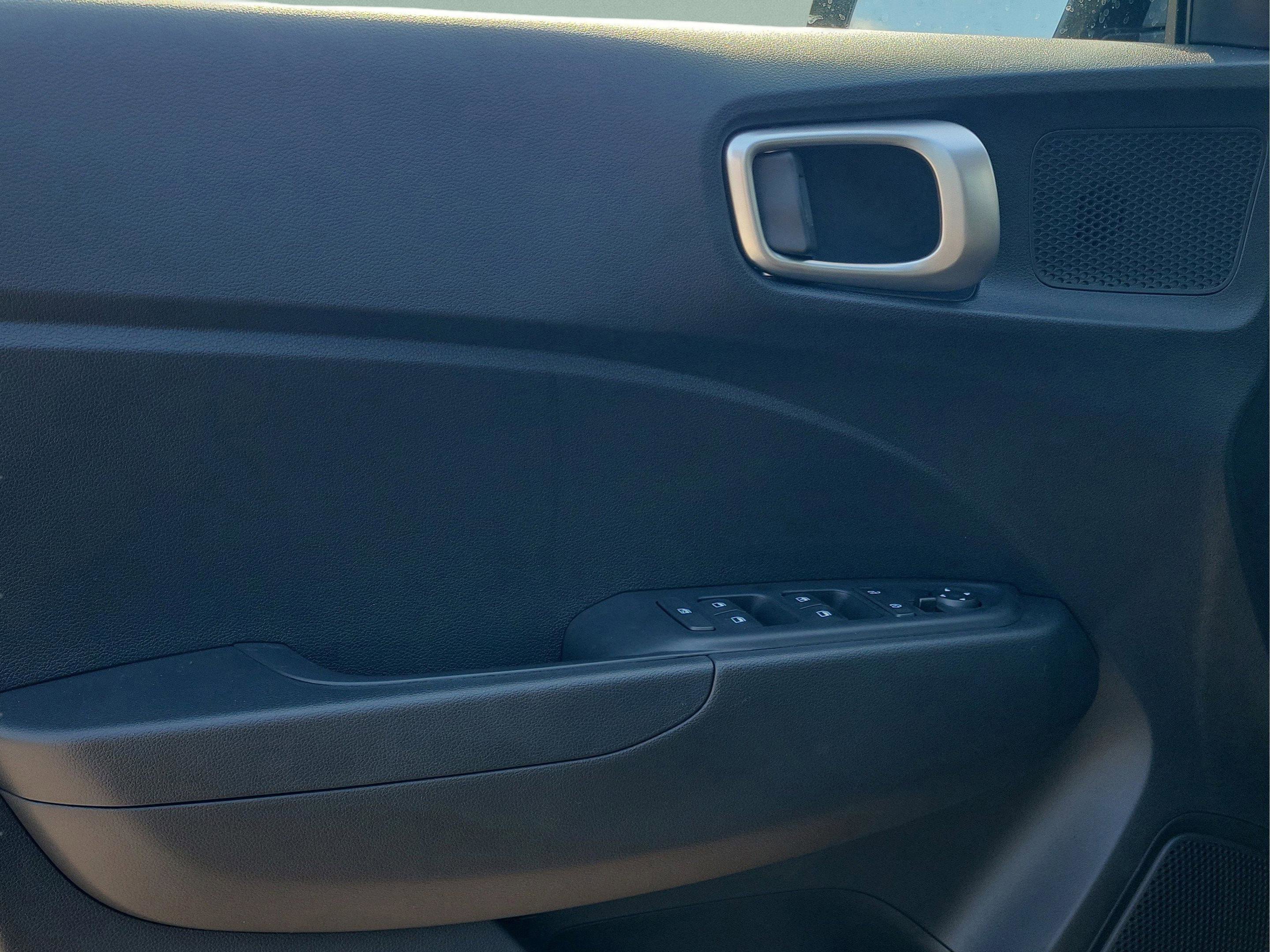 New 2026 Hyundai Venue SE image 19