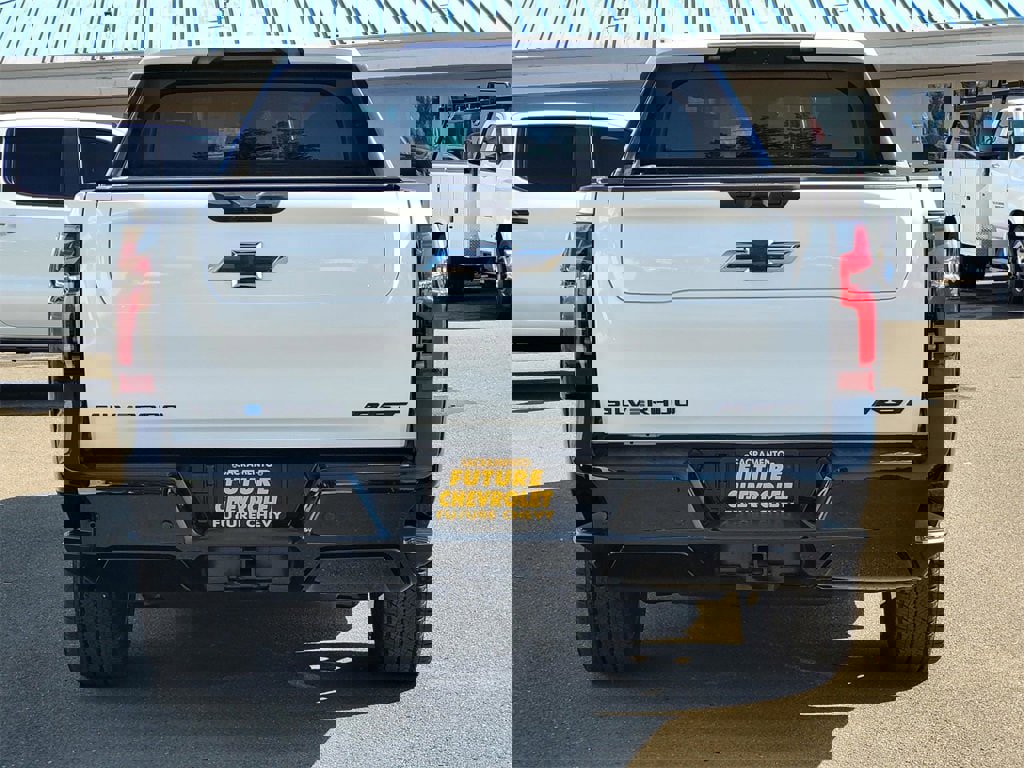 New 2025 Chevrolet Silverado EV RST image 4