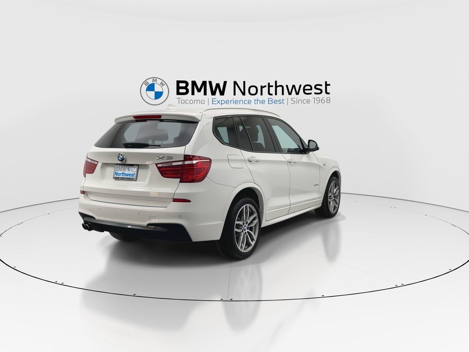 Used 2017 BMW X3 xDrive28i AWD/4WD image 2
