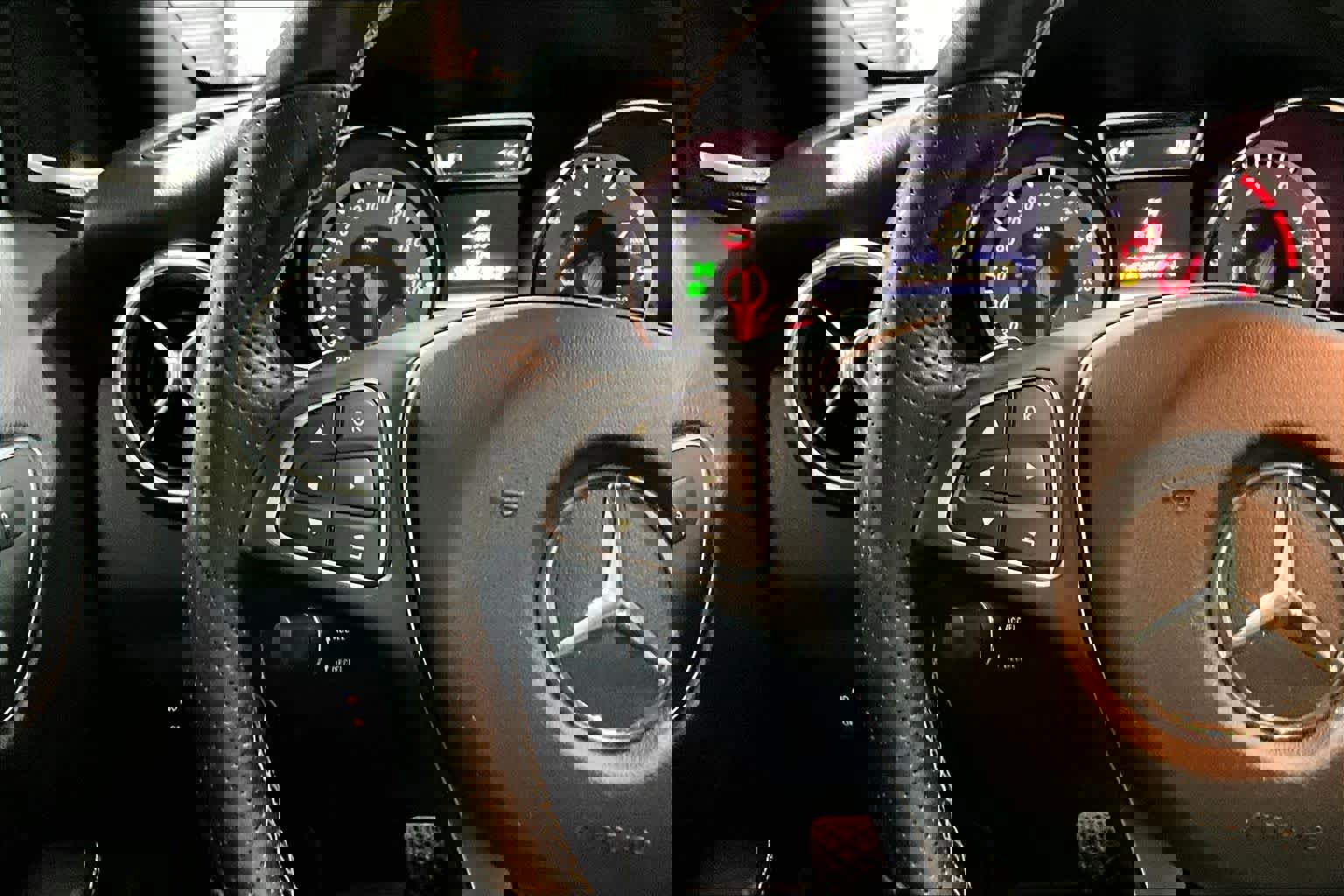 Used 2016 Mercedes-Benz GLA 250 4MATIC image 23