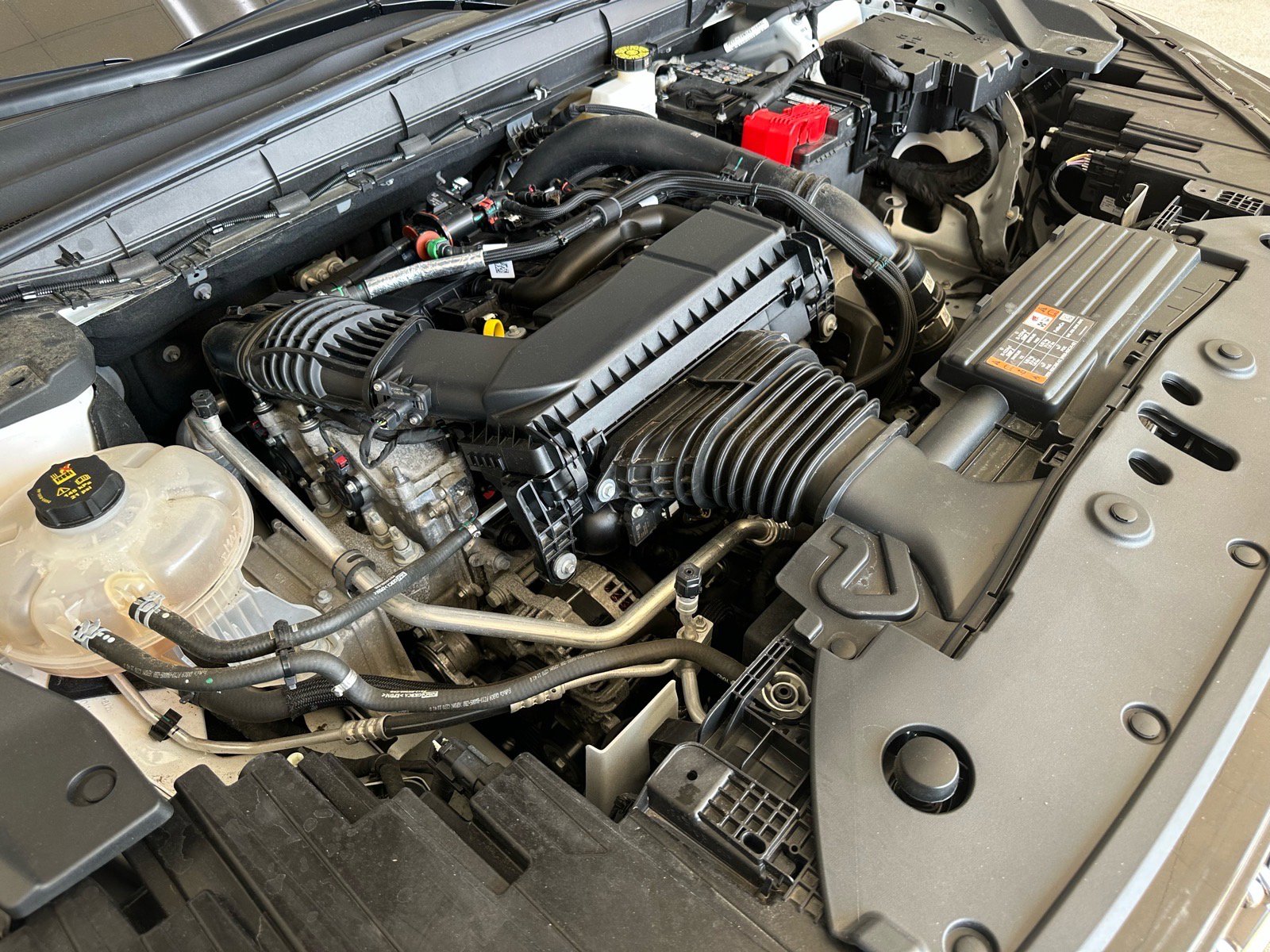 Used 2024 Lincoln Nautilus Reserve w/ Equipment Group 202A AWD/4WD image 17