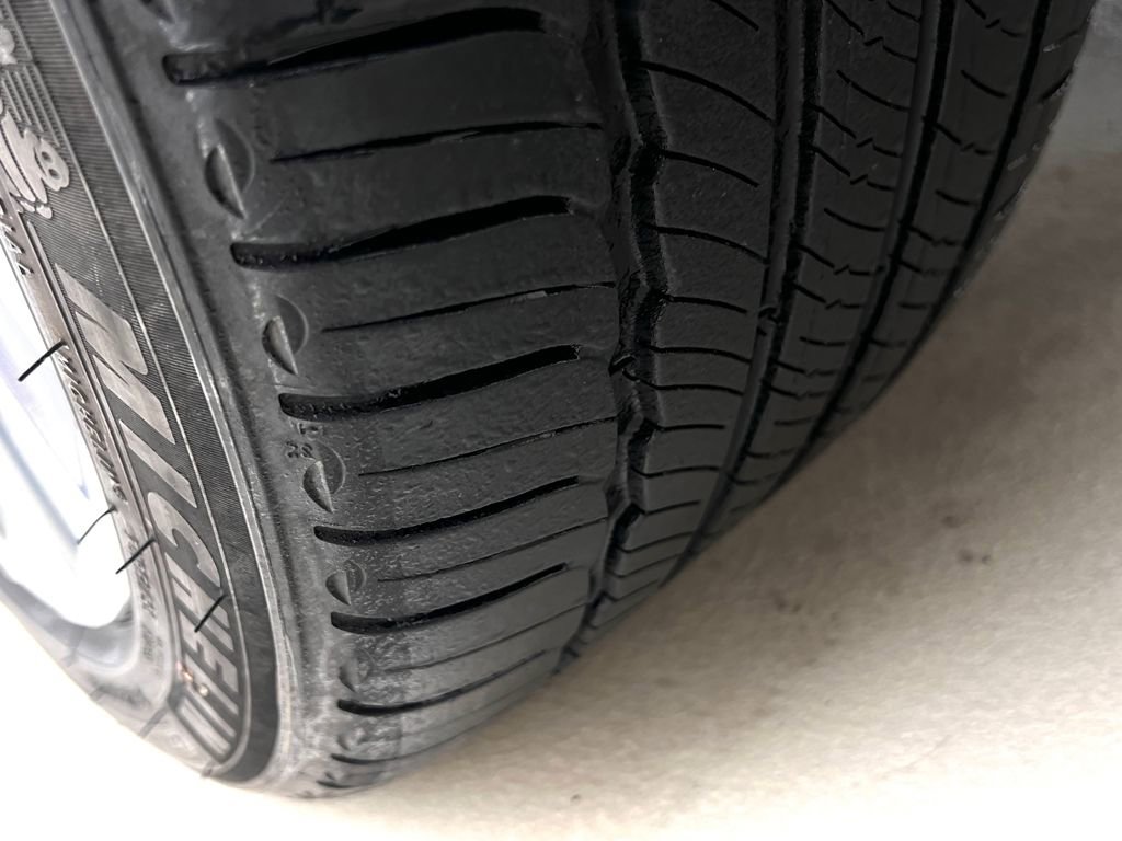 Used 2021 Lexus ES 300h w/ Accessory Package 2 image 30