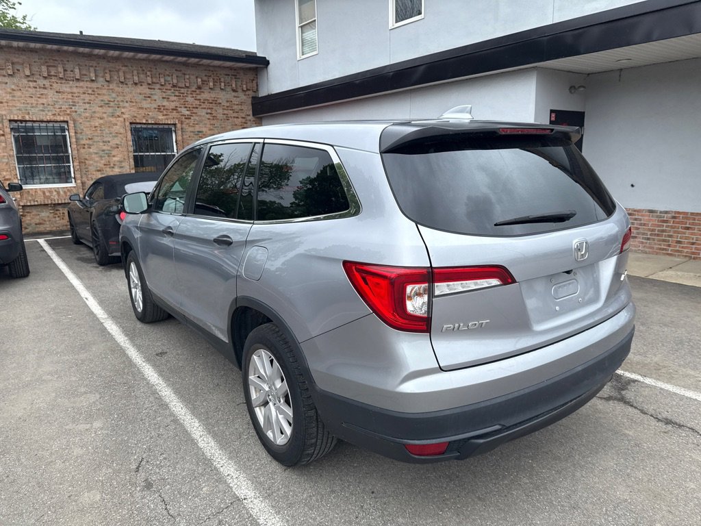 Used 2019 Honda Pilot LX image 4