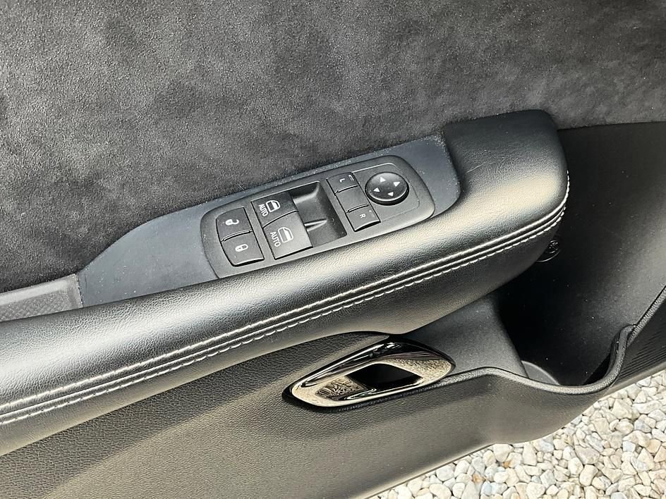 Used 2020 Dodge Challenger SRT Hellcat Redeye RWD image 15