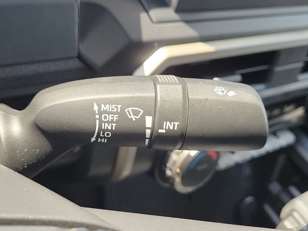 Certified 2024 Toyota Tacoma SR AWD/4WD image 12