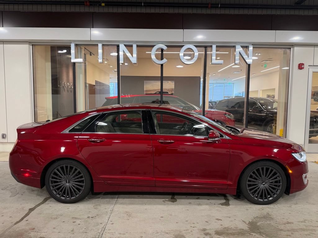 Used 2017 Lincoln MKZ Reserve w/ Climate Package AWD/4WD image 4