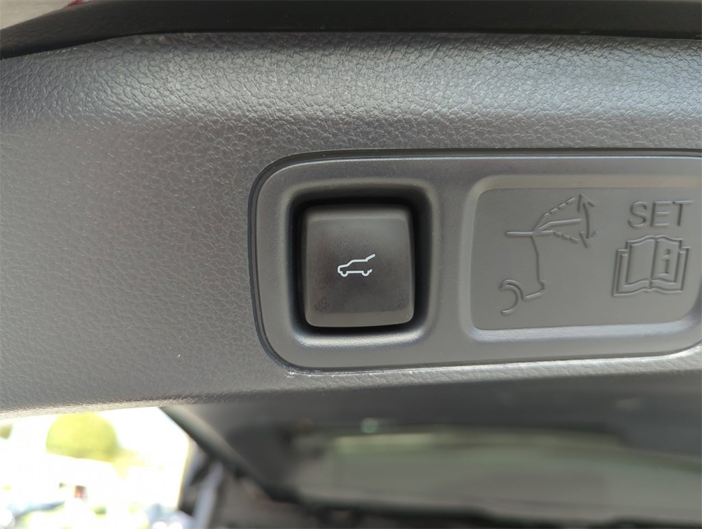 Used 2024 Ford Expedition Limited image 21