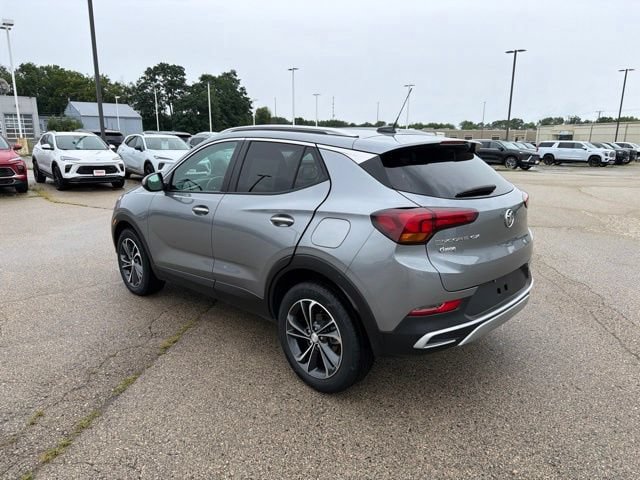 Used 2023 Buick Encore GX Select AWD/4WD image 3