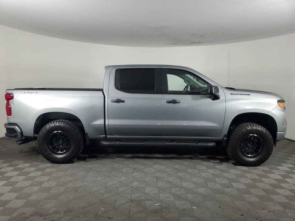 Used 2024 Chevrolet Silverado 1500 Custom w/ Rally Edition AWD/4WD image 3