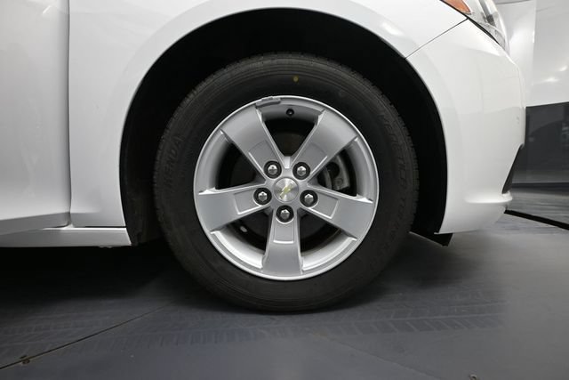 Used 2015 Chevrolet Malibu LS FWD image 11