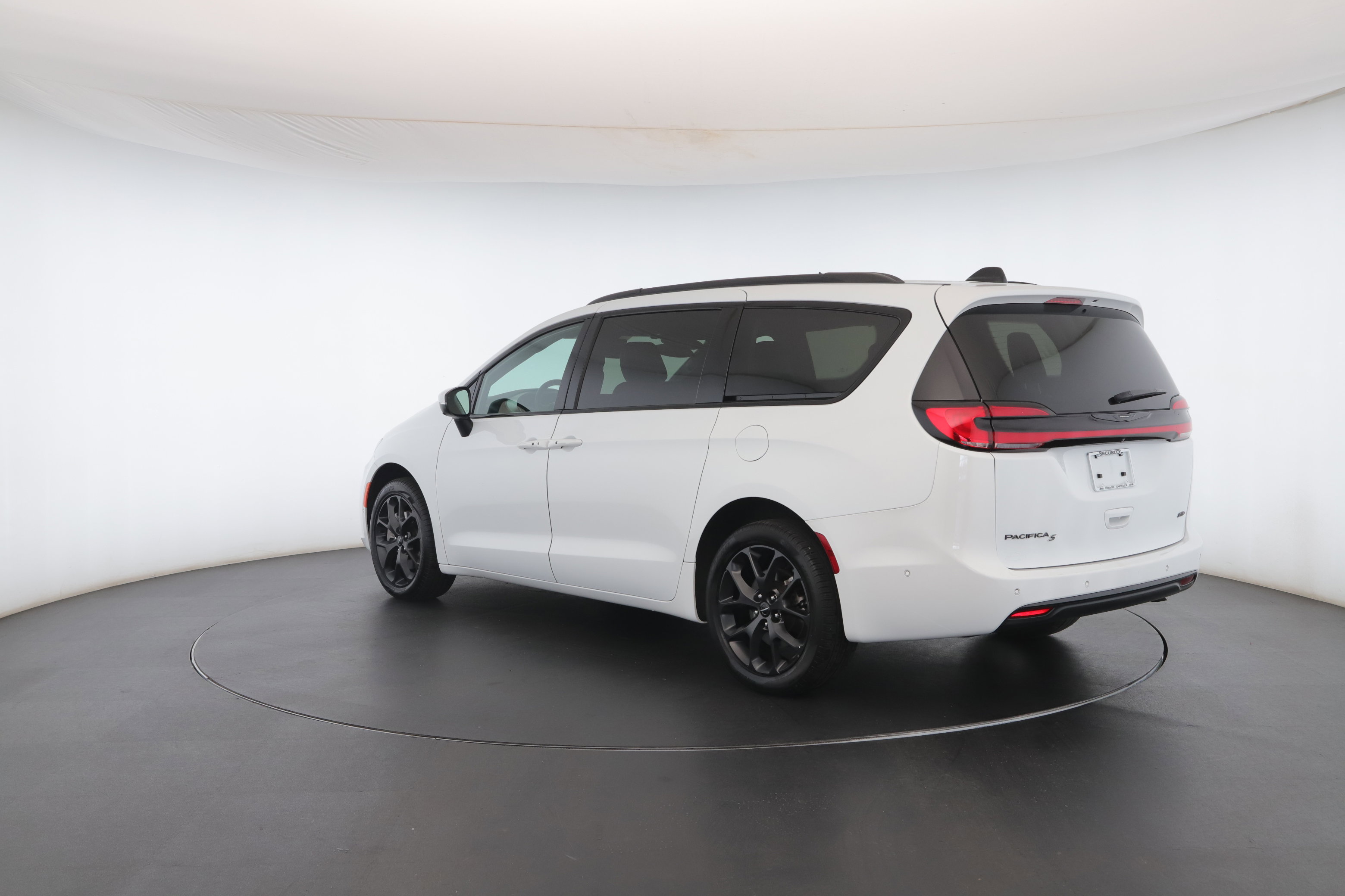 Used 2023 Chrysler Pacifica Touring-L w/ S Appearance Package image 20