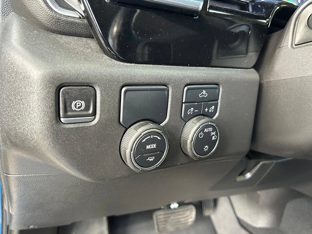 Used 2022 Chevrolet Silverado 1500 LT RWD image 19