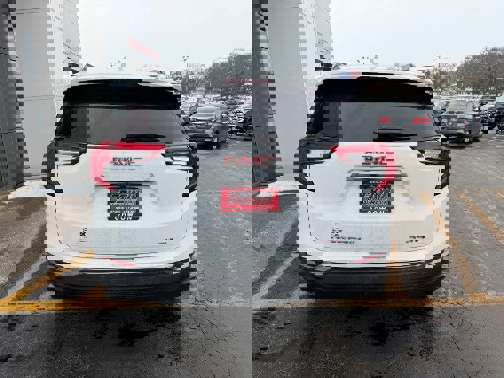 Used 2023 GMC Terrain AT4 image 6