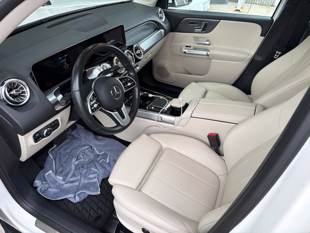 Used 2021 Mercedes-Benz GLB 250 4MATIC image 18