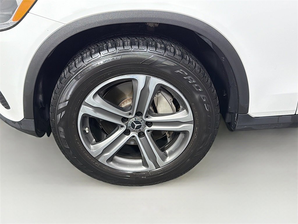 Certified 2018 Mercedes-Benz GLC 300 4MATIC image 32