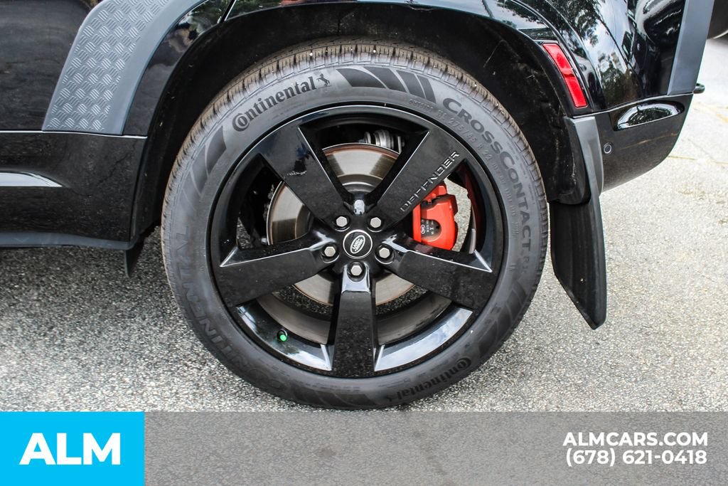 Used 2025 Land Rover Defender 110 X AWD/4WD image 15