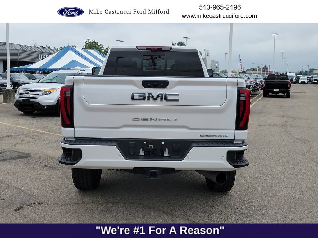 Used 2024 GMC Sierra 2500 Denali Ultimate AWD/4WD image 4